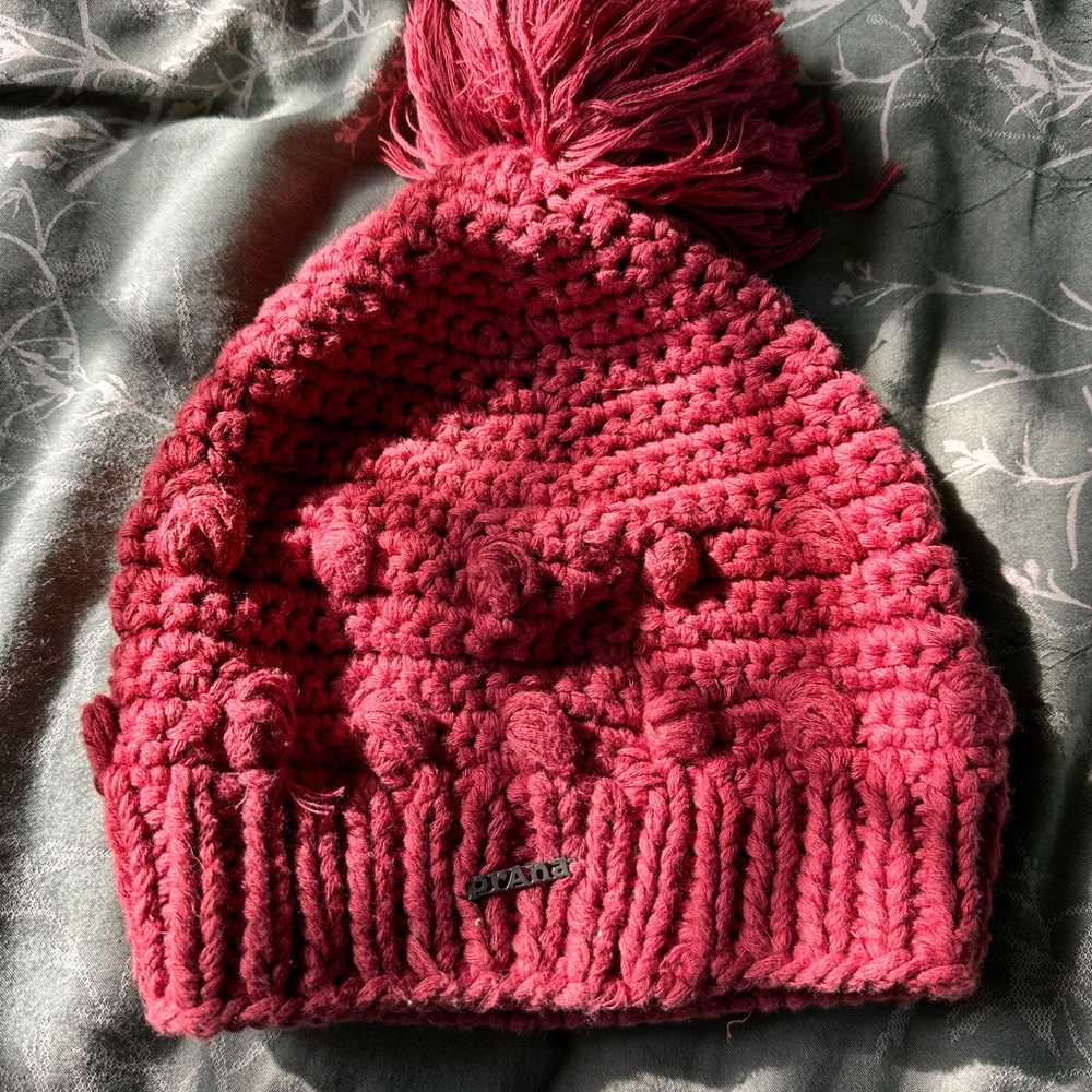 Cute PRANA pink beanie for women/girls